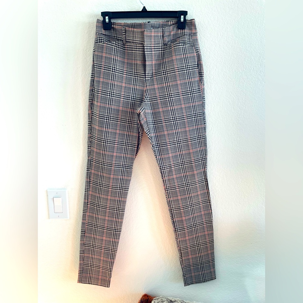 Women’s Old Navy Pixie High Rise Pant
